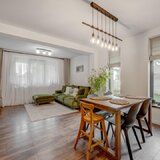 Tunari Casa moderna 4 camere,141m, living generos, curte verde
